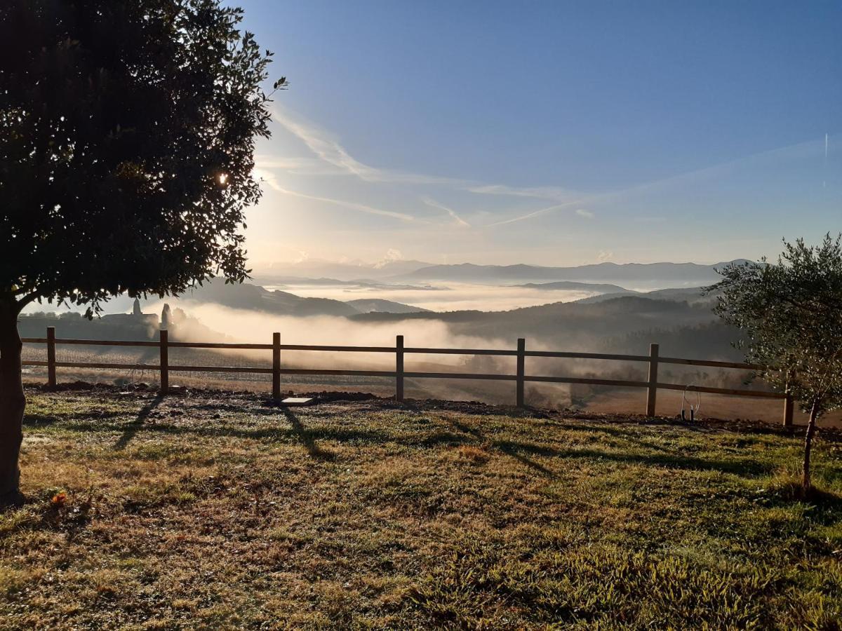 Podere Oliveta มอนเตคาตีนี วัล ดิ เชชินา ภายนอก รูปภาพ