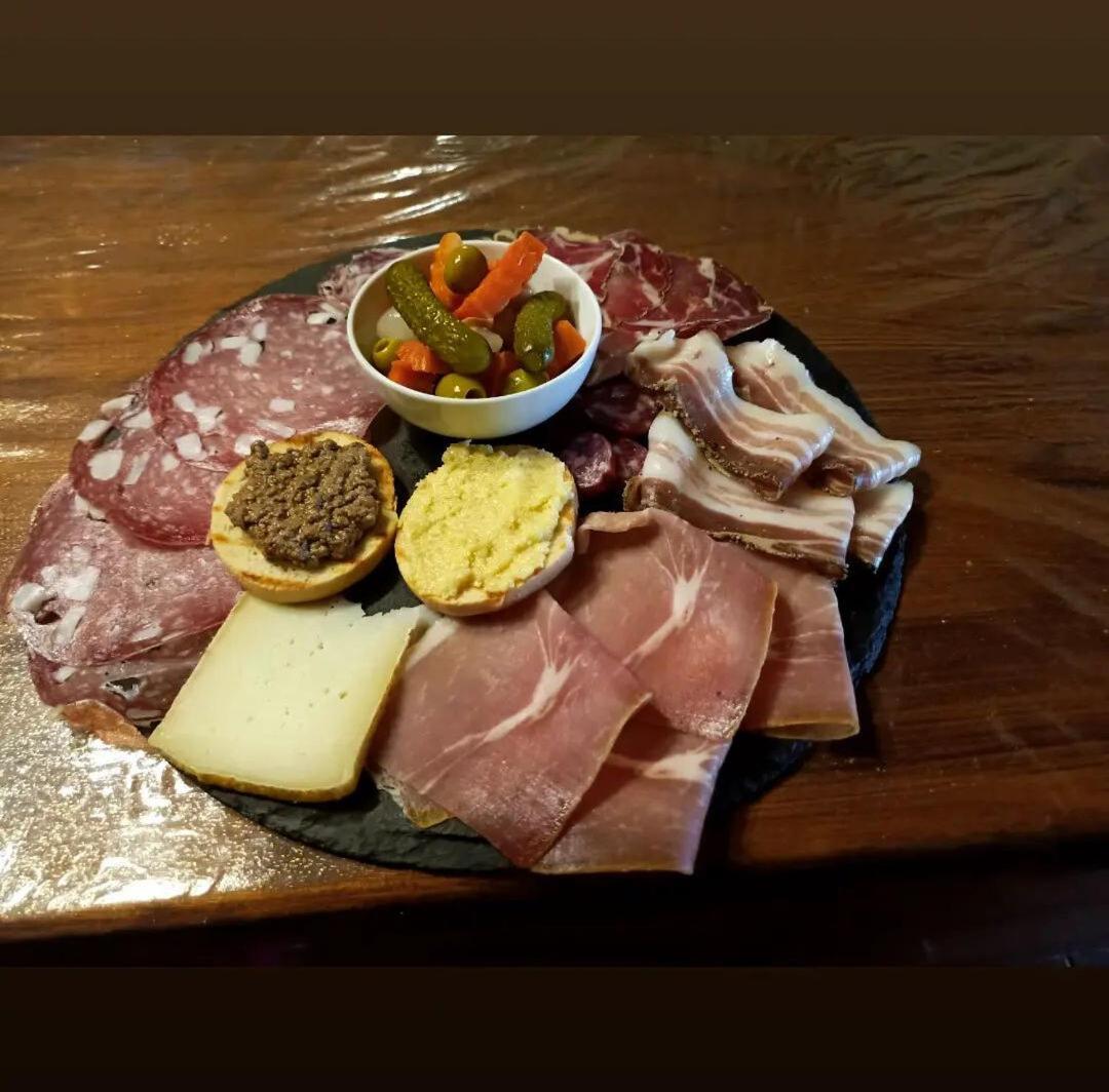 Podere Oliveta มอนเตคาตีนี วัล ดิ เชชินา ภายนอก รูปภาพ